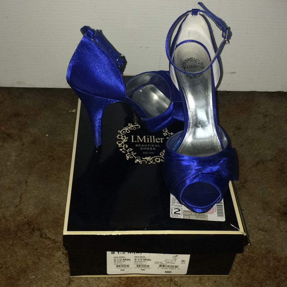 Royal blue bow stripped heels